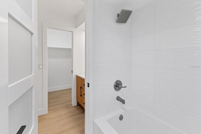 218 ALSACE AVENUE, Venice, FL 34293