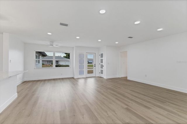 218 ALSACE AVENUE, Venice, FL 34293