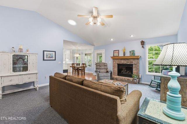 122 Wycliff Lane, Crossville, TN 38558