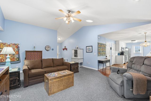 122 Wycliff Lane, Crossville, TN 38558