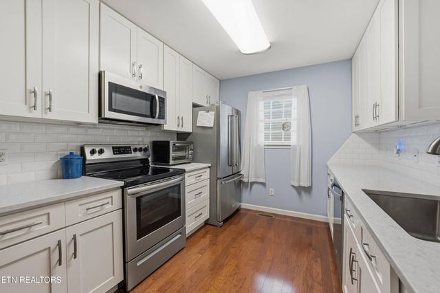 122 Wycliff Lane, Crossville, TN 38558