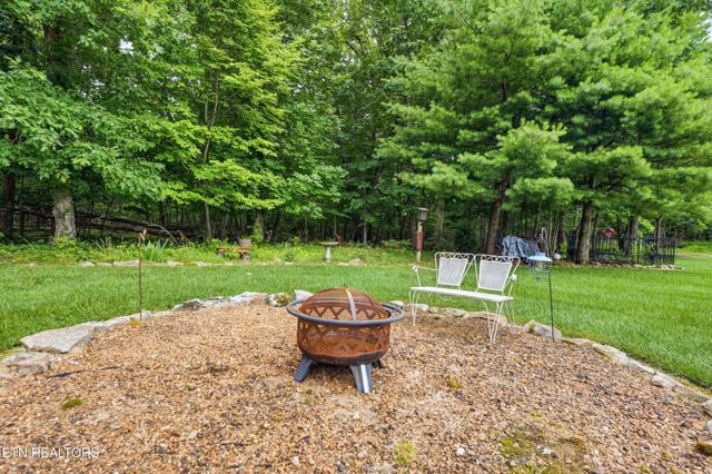 122 Wycliff Lane, Crossville, TN 38558