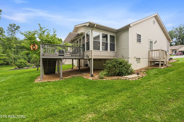 122 Wycliff Lane, Crossville, TN 38558