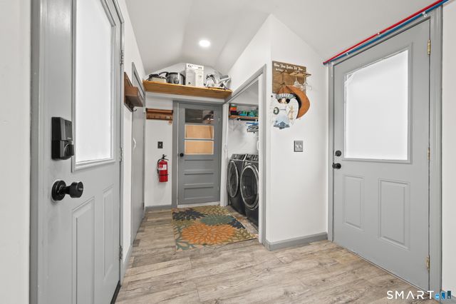 475 Ballfall Road, Middletown, CT 06457