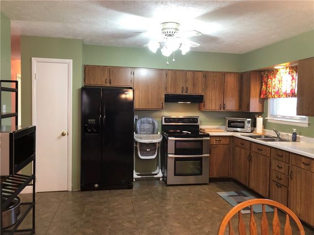 100 MOLLY STREET, South Union Twp, PA 15401