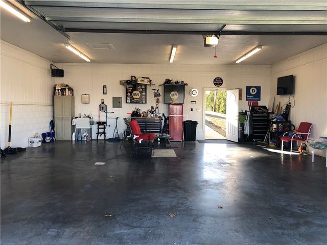 100 MOLLY STREET, South Union Twp, PA 15401