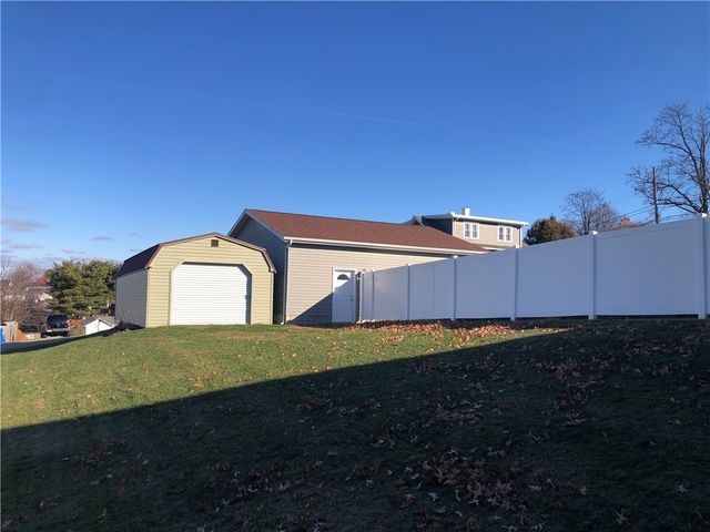 100 MOLLY STREET, South Union Twp, PA 15401