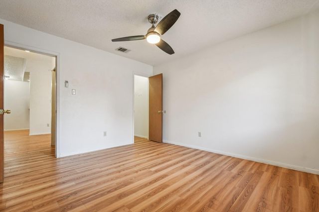 11948 Sunhillow BND A, Austin, TX 78758