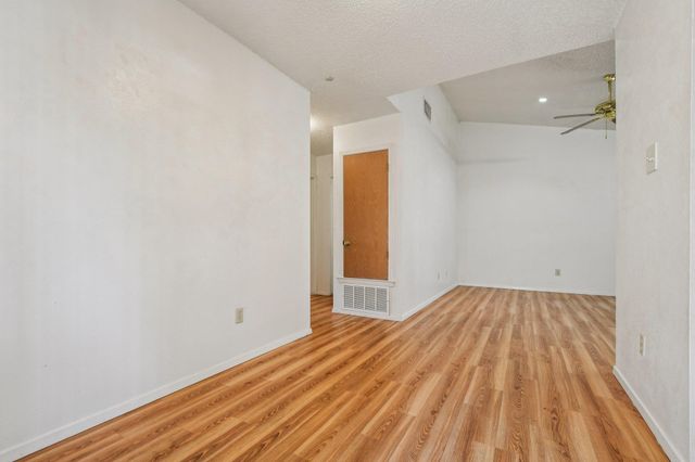 11948 Sunhillow BND A, Austin, TX 78758