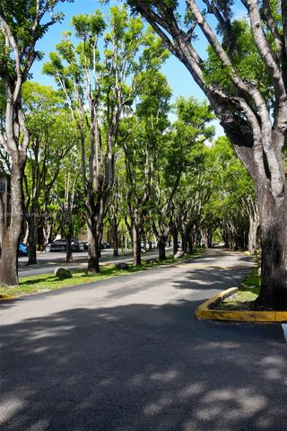 14311 N Kendall Drive 206A, Miami, FL 33186