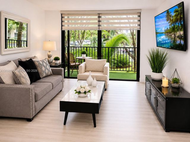 14311 N Kendall Drive 206A, Miami, FL 33186