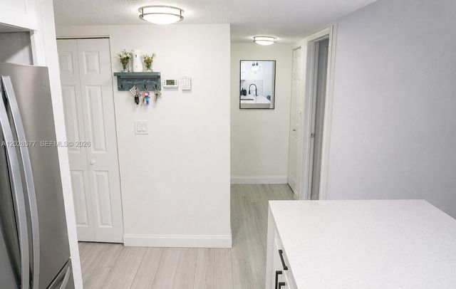 14311 N Kendall Drive 206A, Miami, FL 33186
