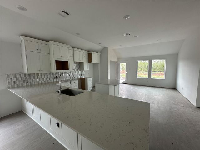 3012 Duskshine Drive, Brookshire, TX 77423