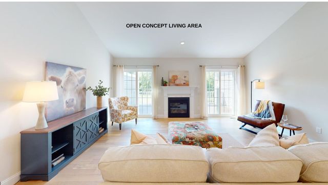 65B Sunset Ridge Rd, Epping, NH 03042