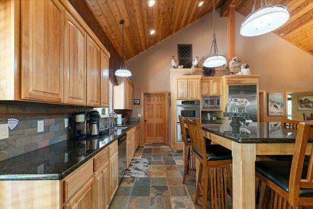 1601 Timber Hills Road, Mount Shasta, CA 96067