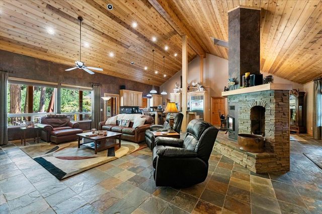 1601 Timber Hills Road, Mount Shasta, CA 96067