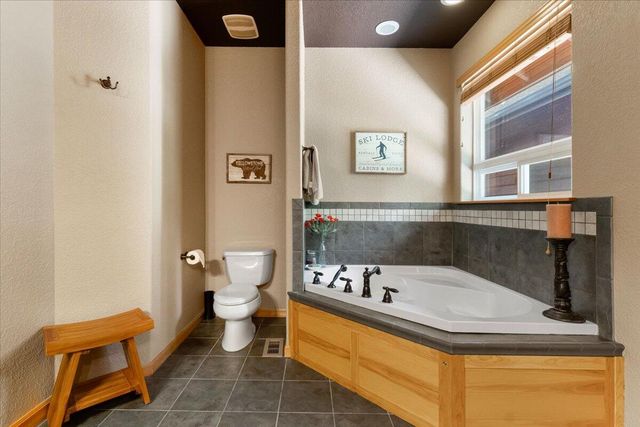 1601 Timber Hills Road, Mount Shasta, CA 96067