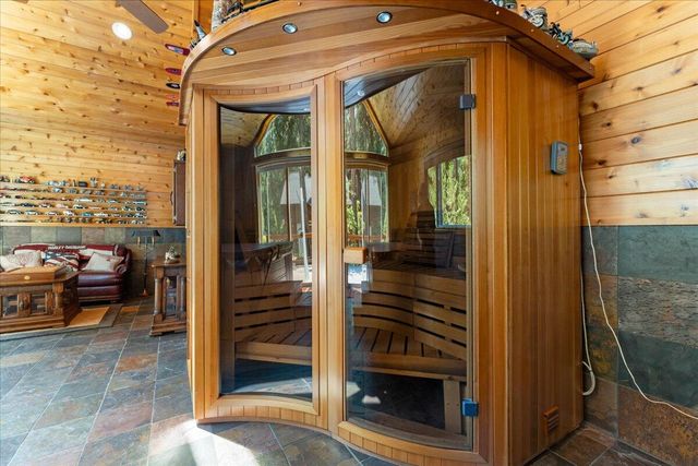 1601 Timber Hills Road, Mount Shasta, CA 96067