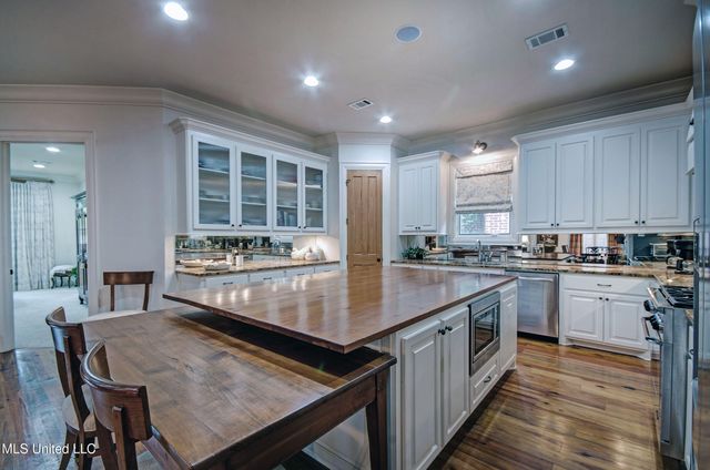 108 Bassett Lane, Madison, MS 39110