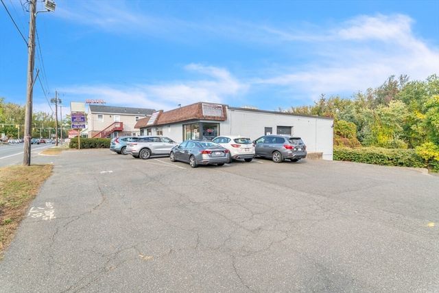 2025 Riverdale St, West Springfield, MA 01089