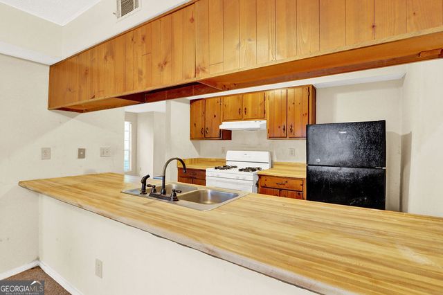 1330 Old Countryside Circle, Stone Mountain, GA 30083