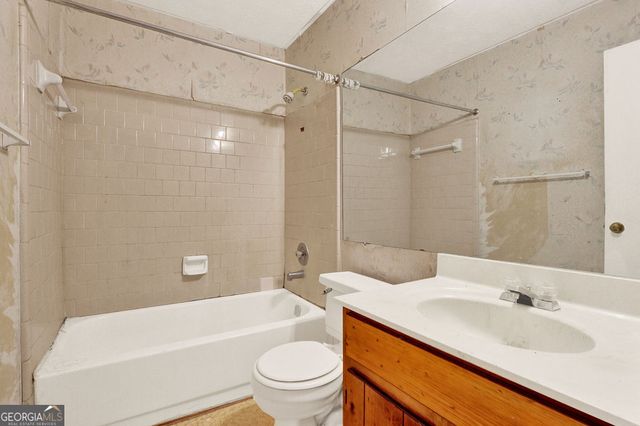 1330 Old Countryside Circle, Stone Mountain, GA 30083