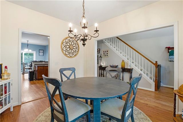 12 Laurel Way NE, White, GA 30184