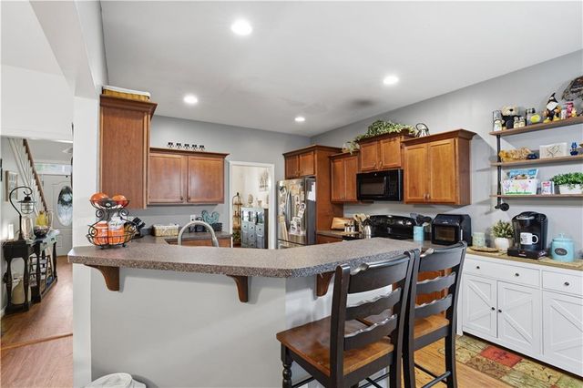 12 Laurel Way NE, White, GA 30184