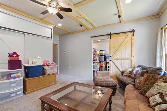 12 Laurel Way NE, White, GA 30184