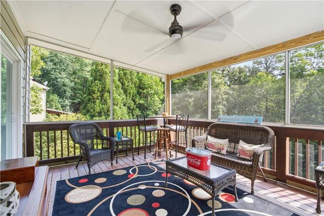 12 Laurel Way NE, White, GA 30184
