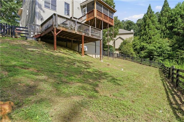 12 Laurel Way NE, White, GA 30184