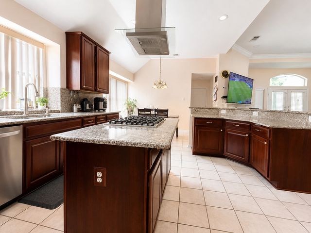 1405 Meadow Drive, Irving, TX 75063