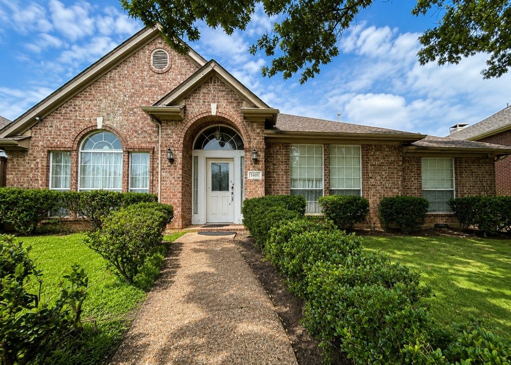 1405 Meadow Drive, Irving, TX 75063