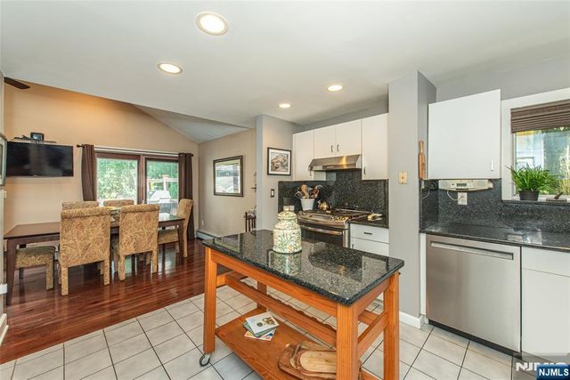 10 Irving Place, Nutley, NJ 07110