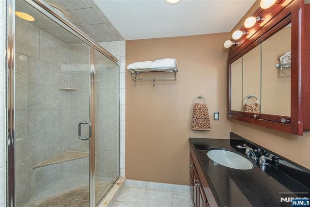 10 Irving Place, Nutley, NJ 07110