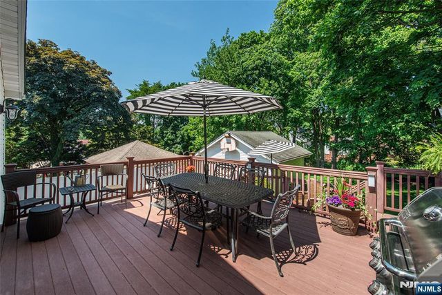 10 Irving Place, Nutley, NJ 07110