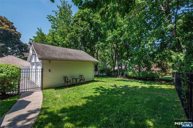 10 Irving Place, Nutley, NJ 07110