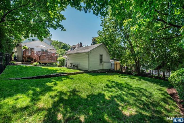 10 Irving Place, Nutley, NJ 07110