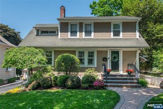10 Irving Place, Nutley, NJ 07110