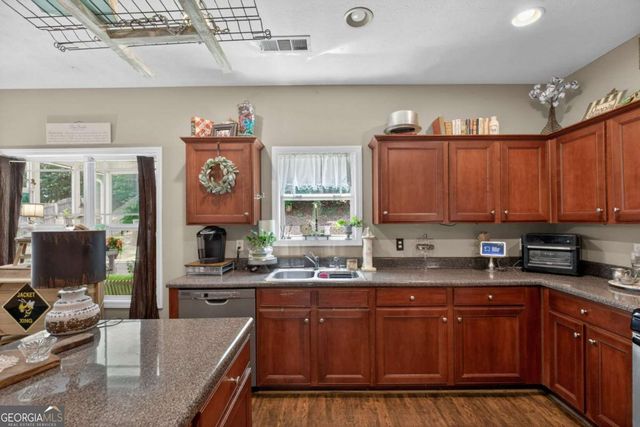 613 Hemlock Court, Villa Rica, GA 30180