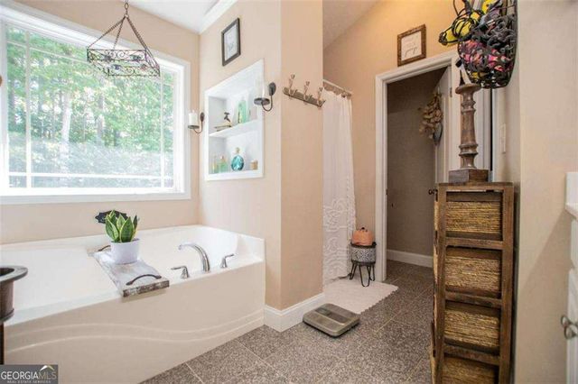 613 Hemlock Court, Villa Rica, GA 30180