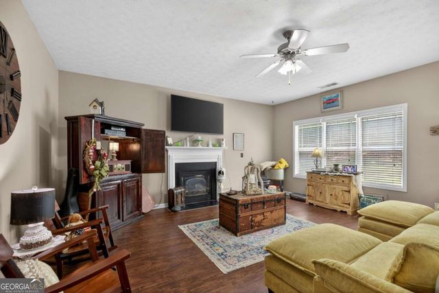 613 Hemlock Court, Villa Rica, GA 30180