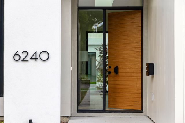 6240 Kenwood Avenue, Dallas, TX 75214