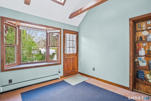 12 Skidmore Lane, Newtown, CT 06482