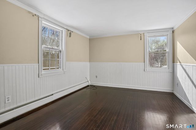 12 Skidmore Lane, Newtown, CT 06482