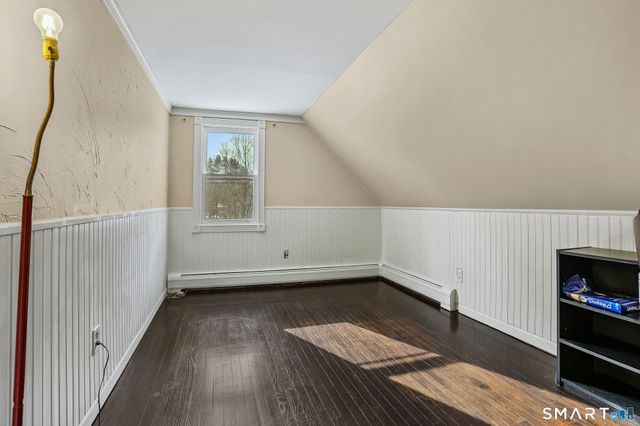 12 Skidmore Lane, Newtown, CT 06482