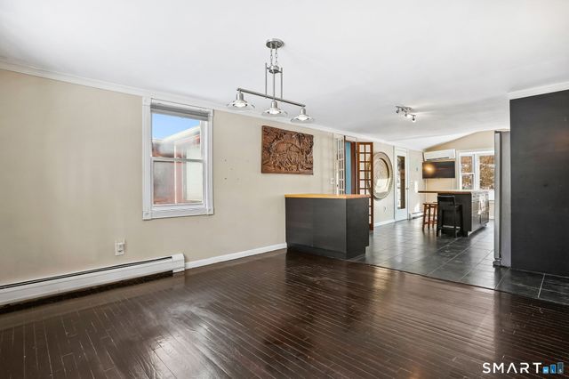 12 Skidmore Lane, Newtown, CT 06482