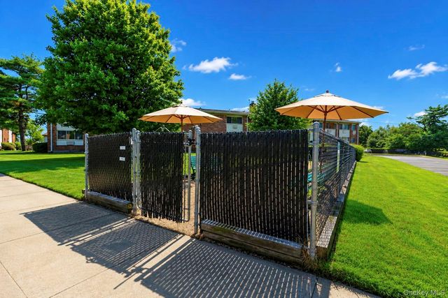 2439 Union Boulevard 3A, Islip, NY 11751