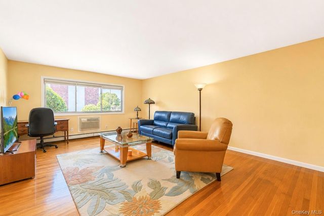 2439 Union Boulevard 3A, Islip, NY 11751