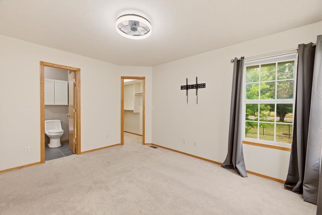 882 S Bedford Ct, Wichita, KS 67207